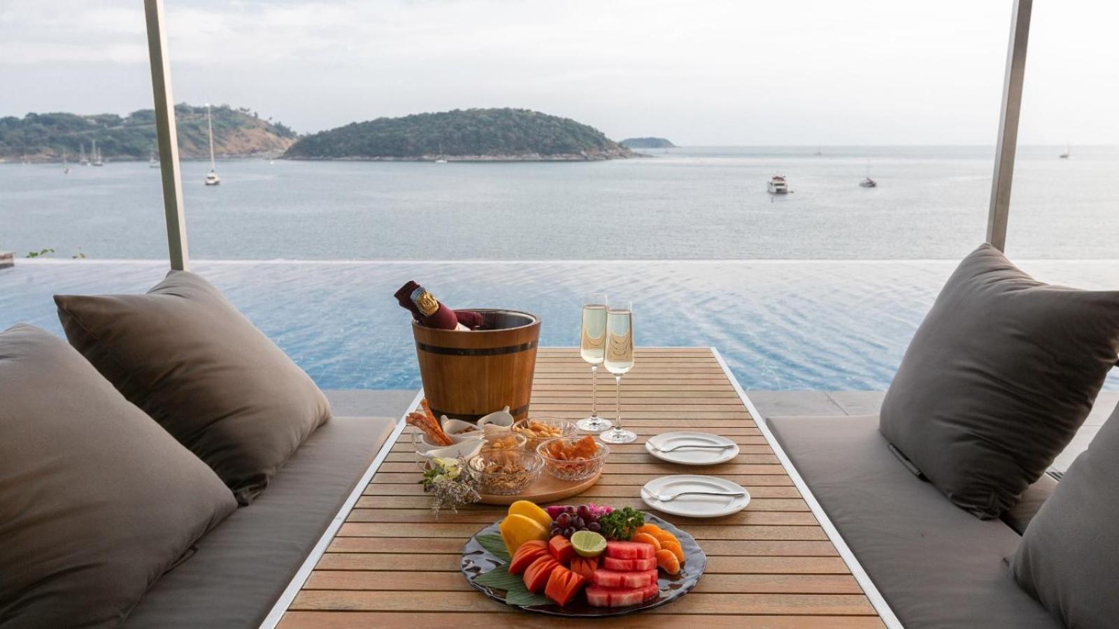 Villa Thousand Cliffs Nai Harn Extérieur photo
